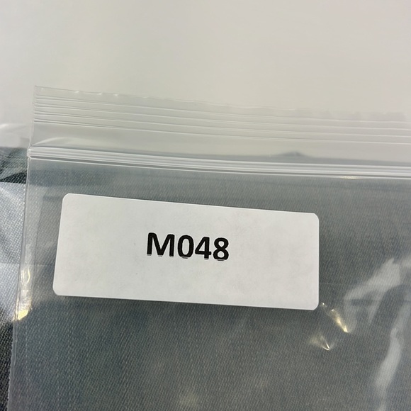 Angels light wash  cuffed capris size - Picture 11 of 11